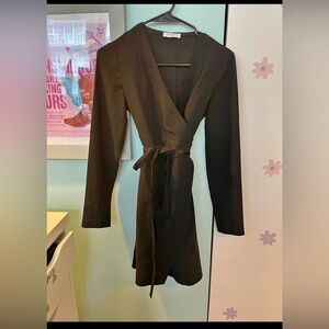 Aritzia Babaton Black Wrap Dress size XXS